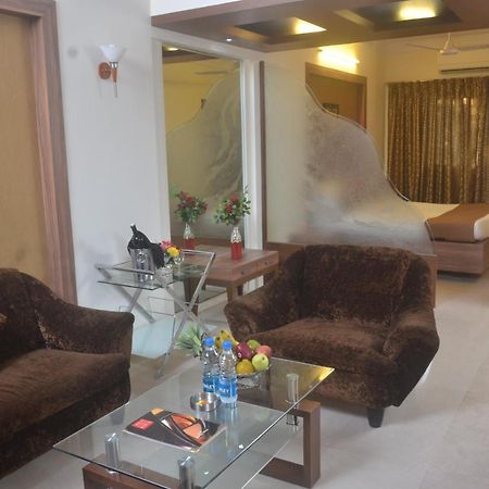 Hotel Plaza Bombay Extérieur photo
