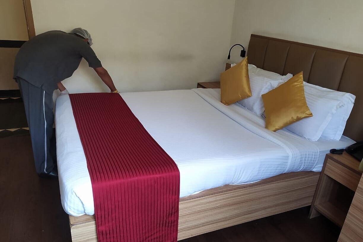 Hotel Plaza Bombay Extérieur photo