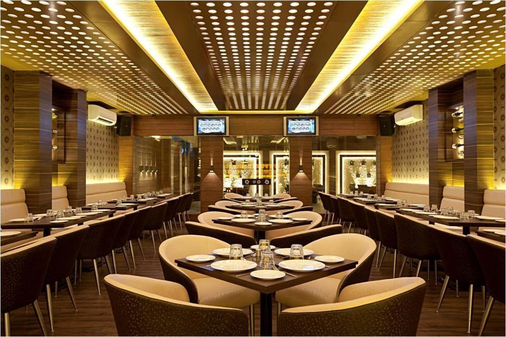 Hotel Plaza Bombay Extérieur photo